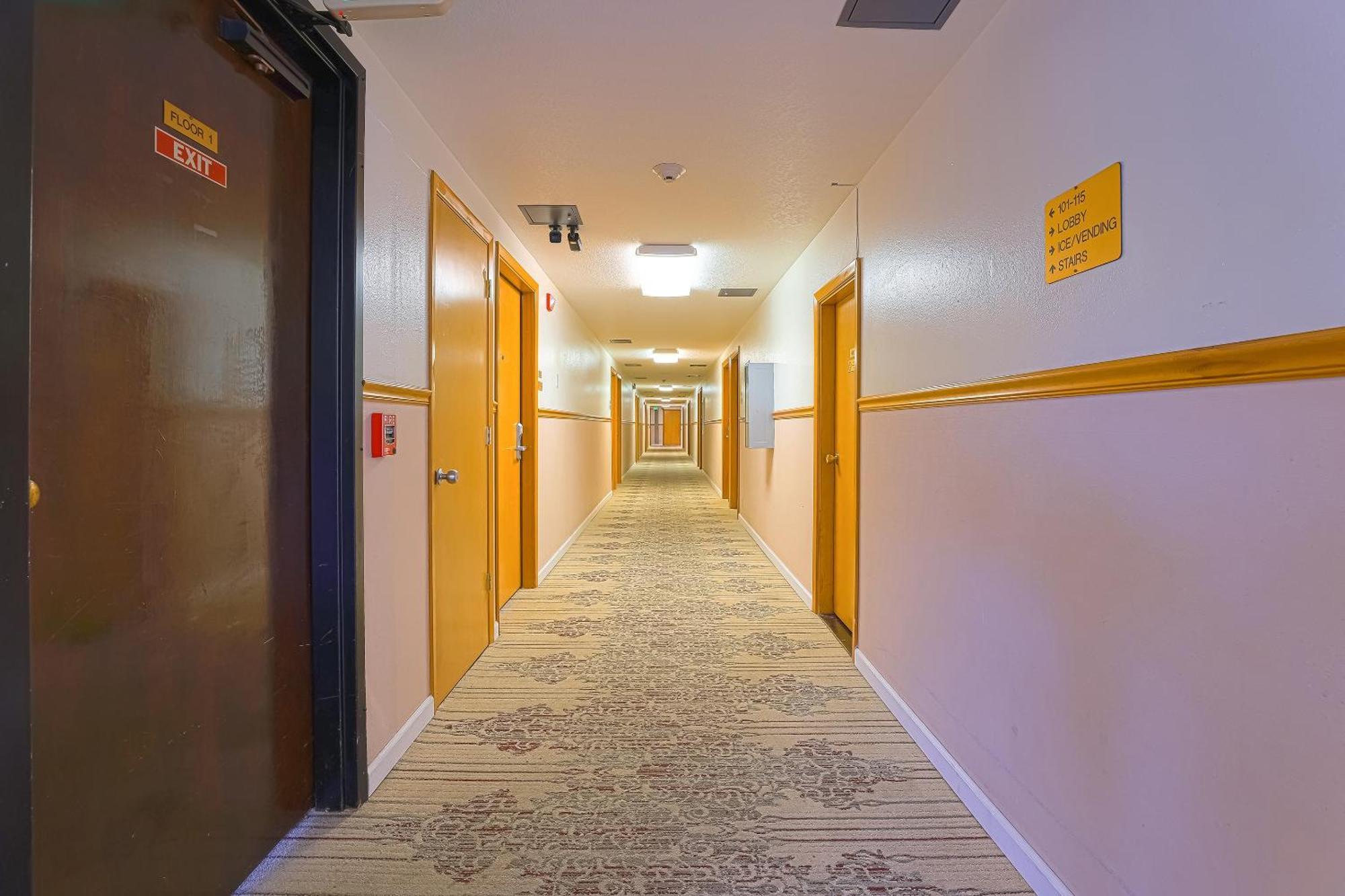 Coastal Inn By Oyo Lincoln City - Oregon Coast Hwy Екстер'єр фото