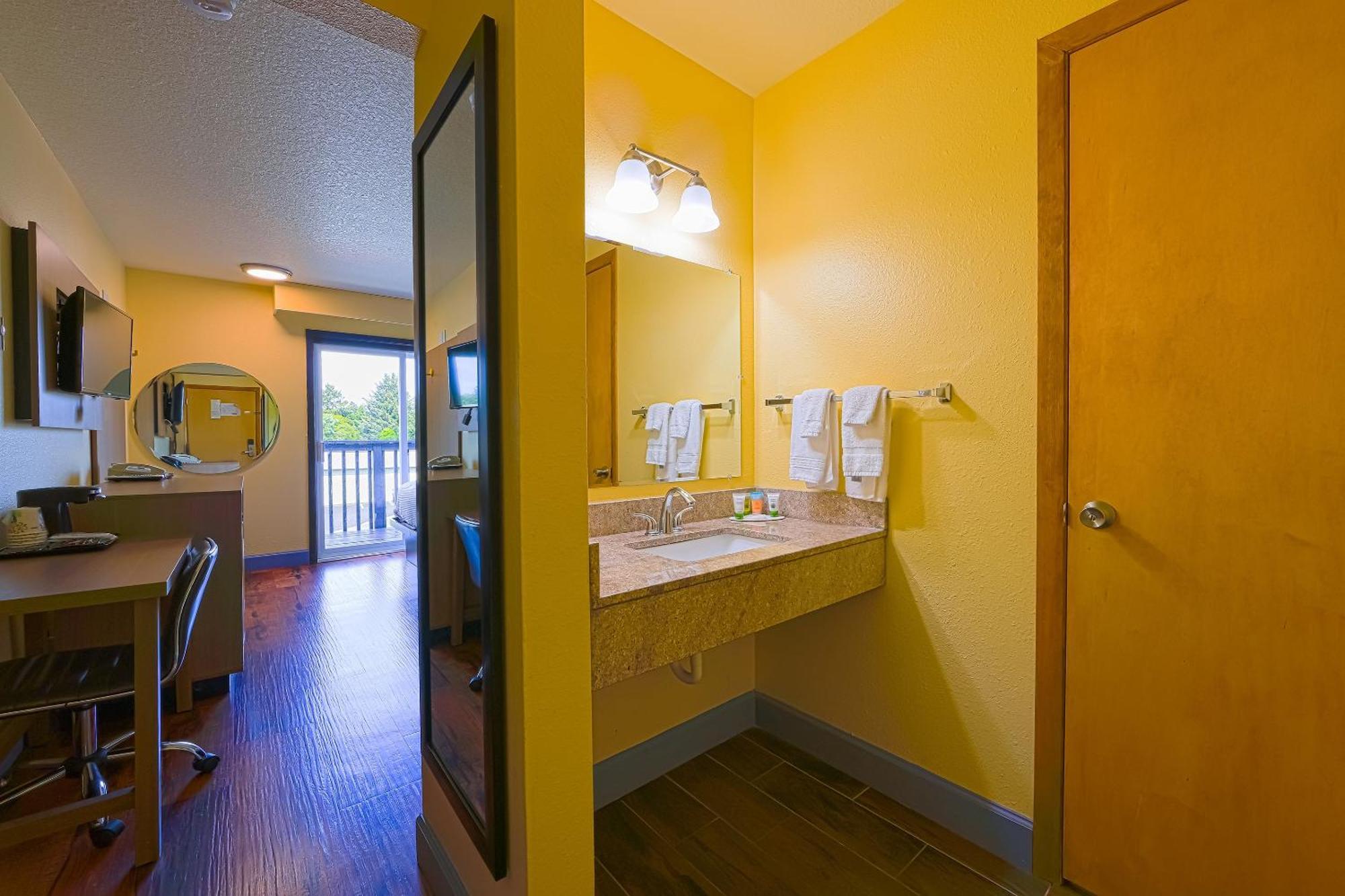 Coastal Inn By Oyo Lincoln City - Oregon Coast Hwy Екстер'єр фото